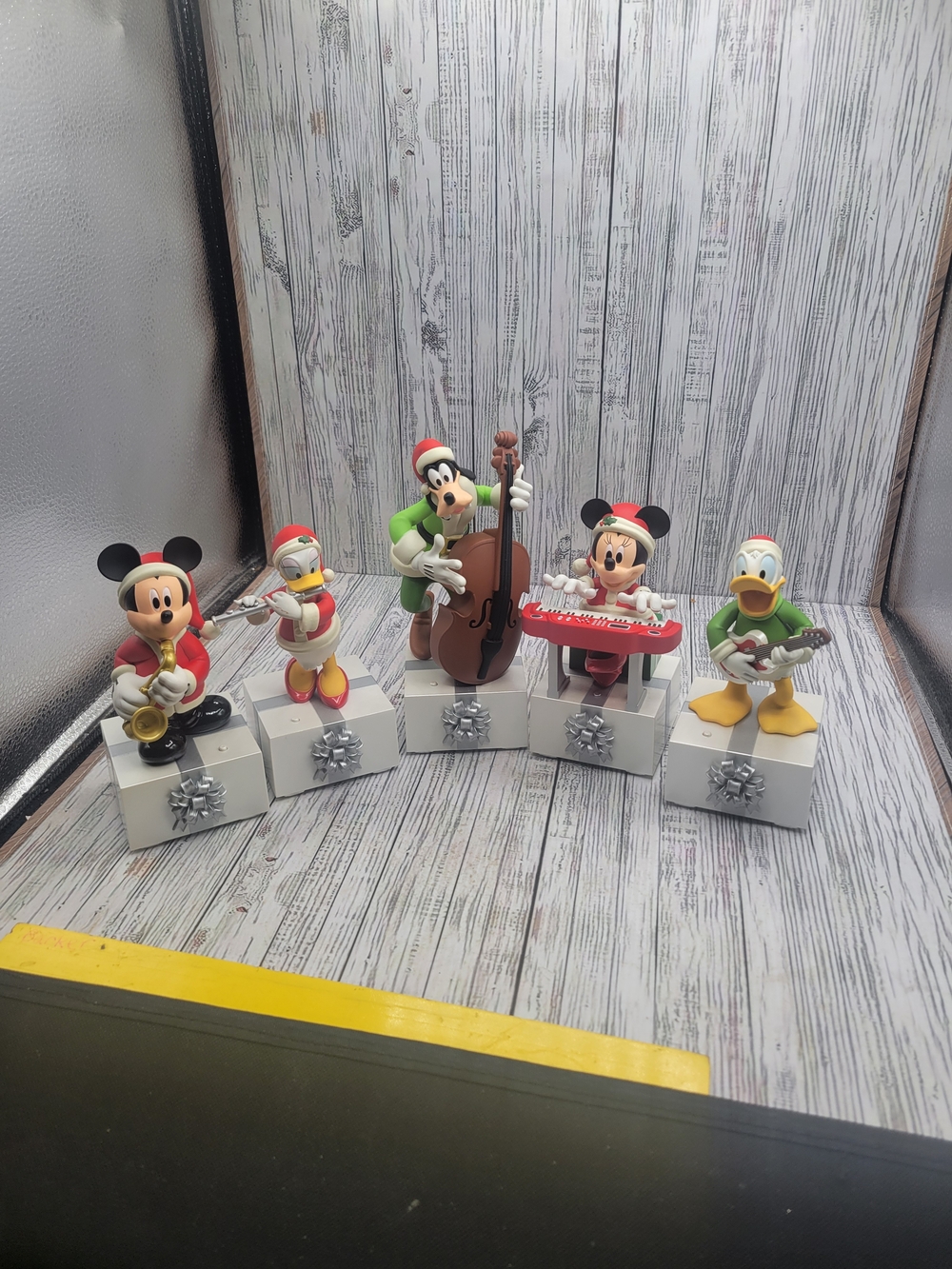 2013 Hallmark Disney Wireless Band - A Hallmark Exclusive